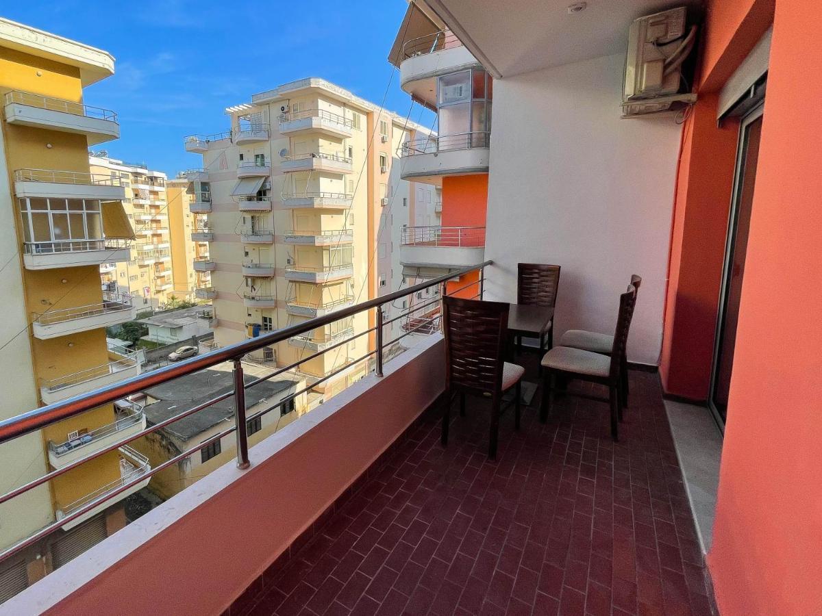 Aulona's Appartement *